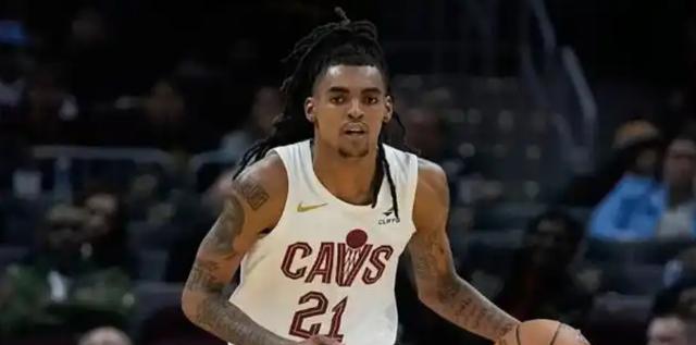 所以球队有, AA, 还引进了古