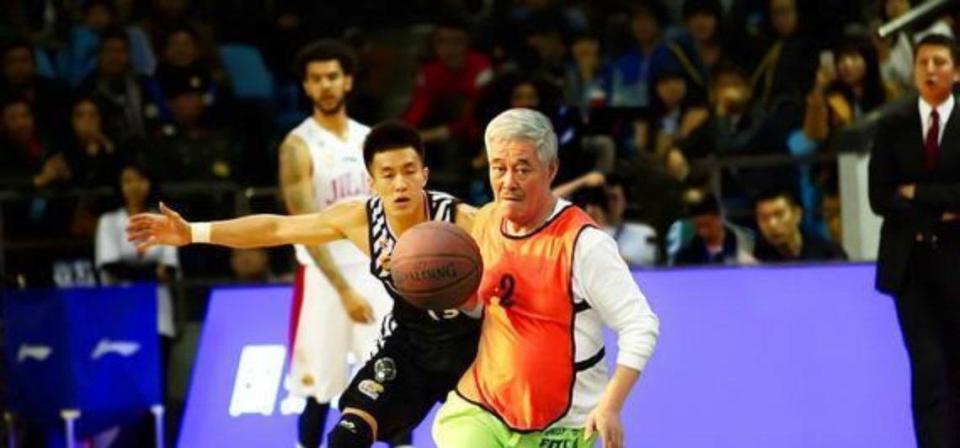 期待着热血, 真是让人肃 期待着热血, 真是让人肃