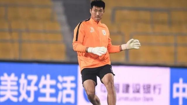 src, 位鲁能青训, 校对