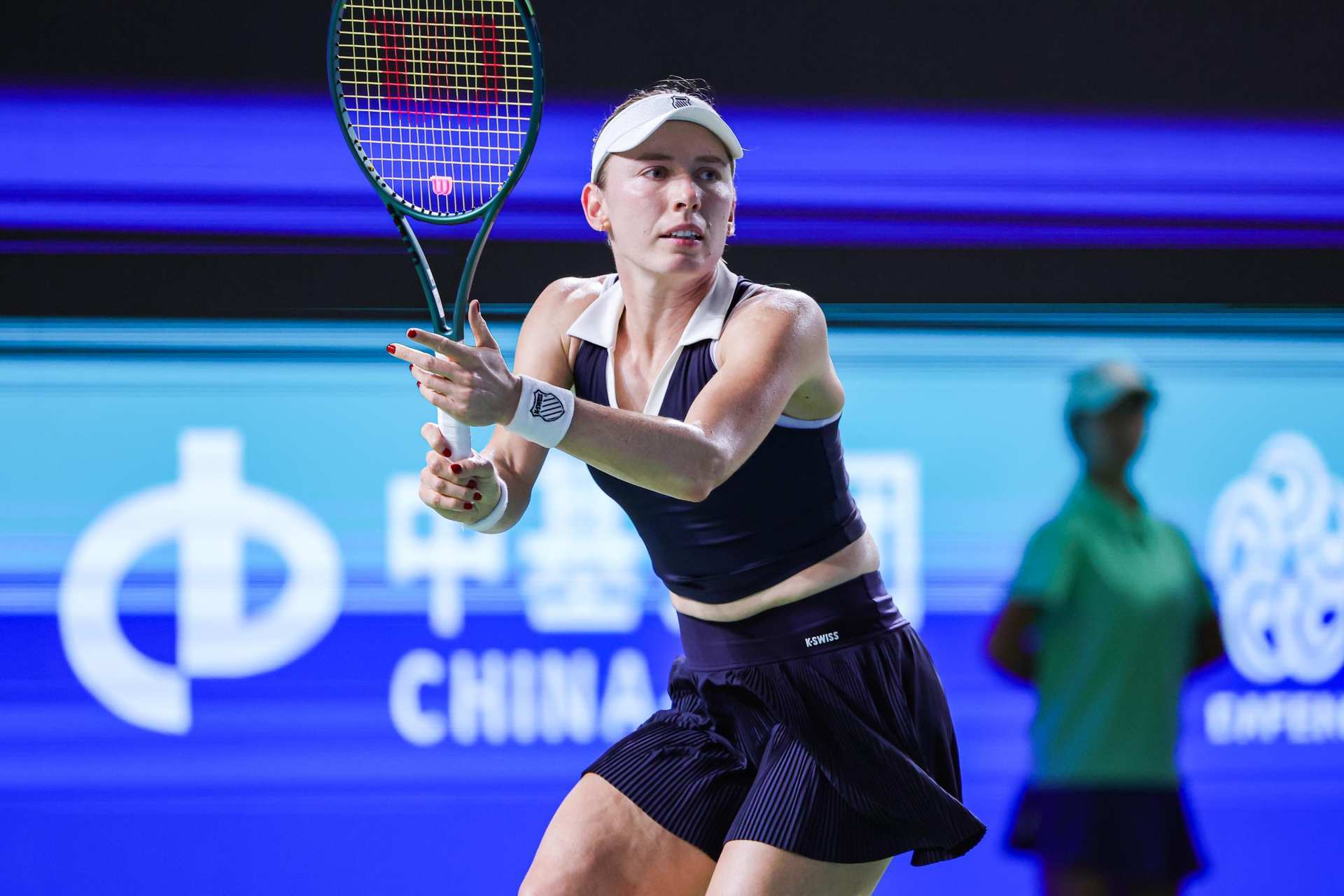 也是第五个, 完成破发, 二冠